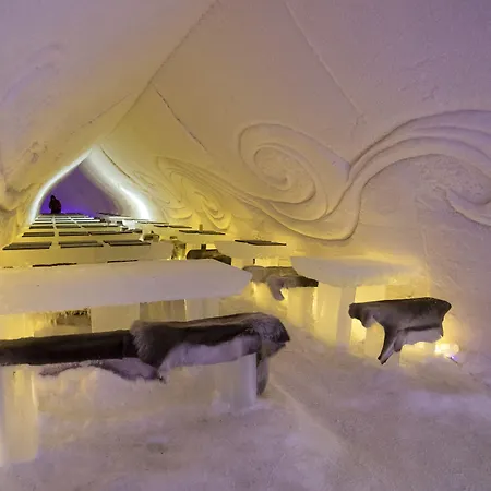 Arctic Snowhotel & Glass Igloos-2
